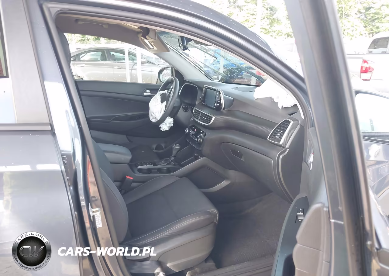 2019 Hyundai Tucson Value VIN:KM8J3CA46KU057535 - 5