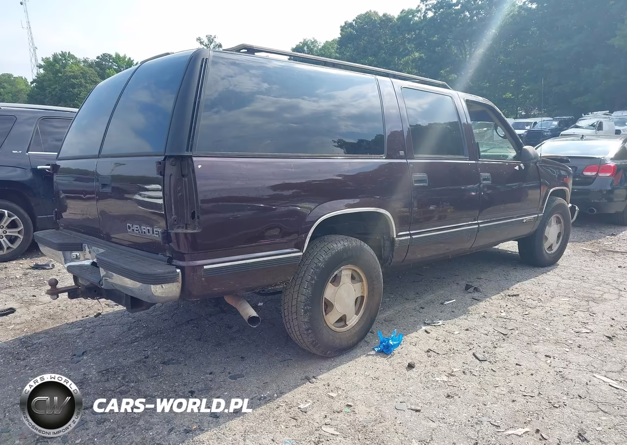 1996 Chevrolet Suburban K1500 VIN:3GNFK16R5TG137216 - 4