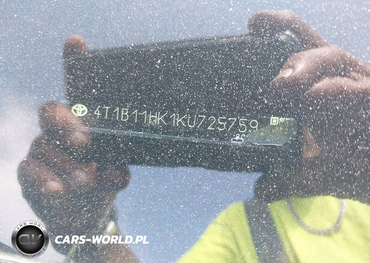2019 Toyota Camry Xle VIN:4T1B11HK1KU725759 - 17
