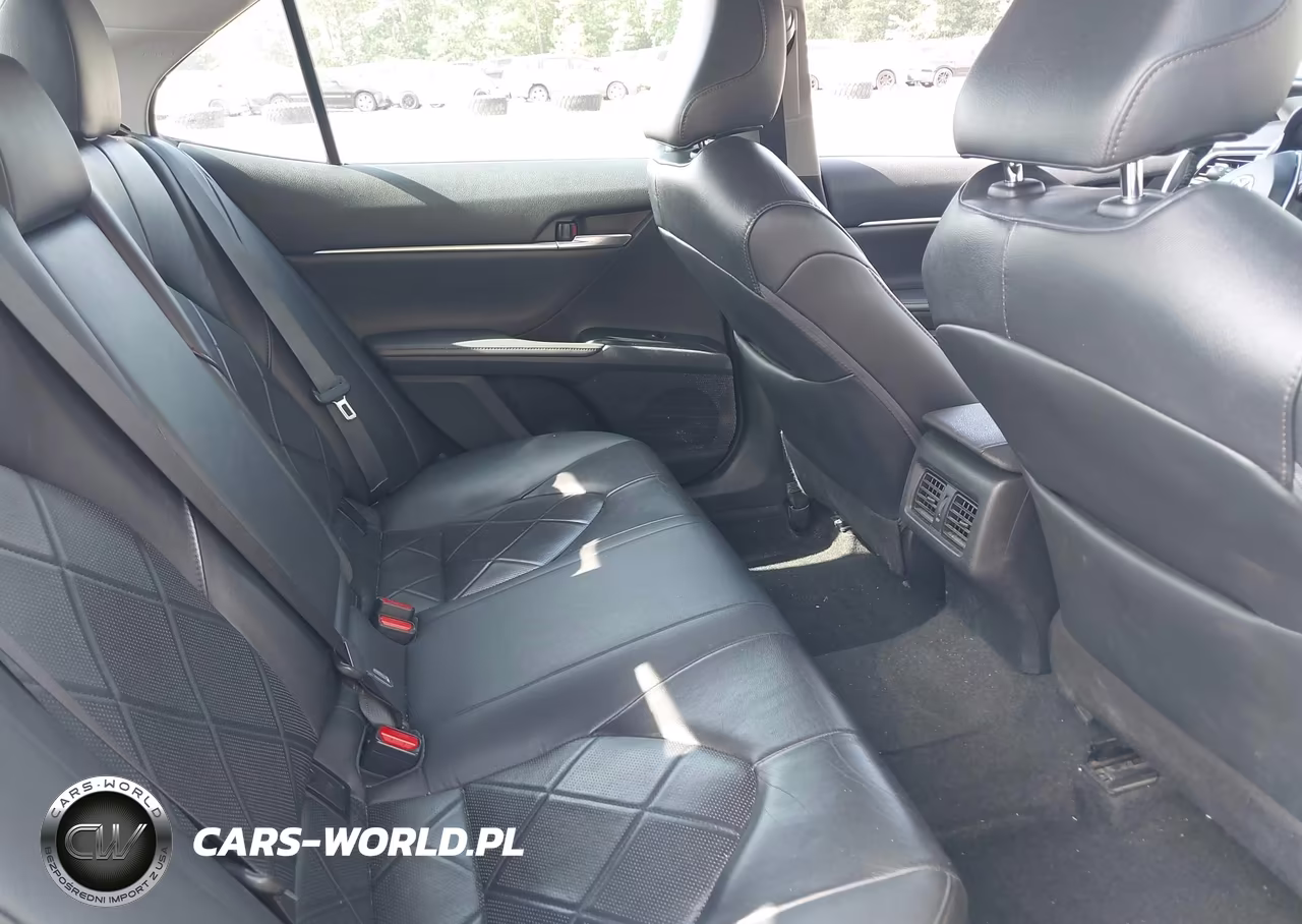 2019 Toyota Camry Xle VIN:4T1B11HK1KU725759 - 8