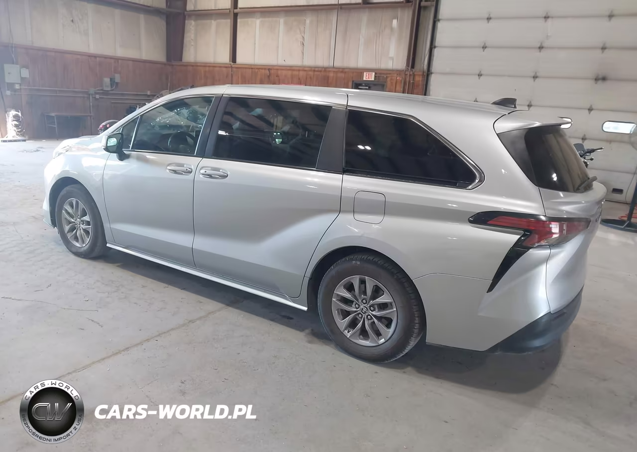 2022 Toyota Sienna Le VIN:5TDKSKFC1NS066044 - 3