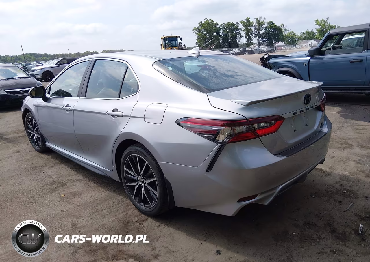 2024 Toyota Camry Se VIN:4T1G11BKXRU116579 - 3