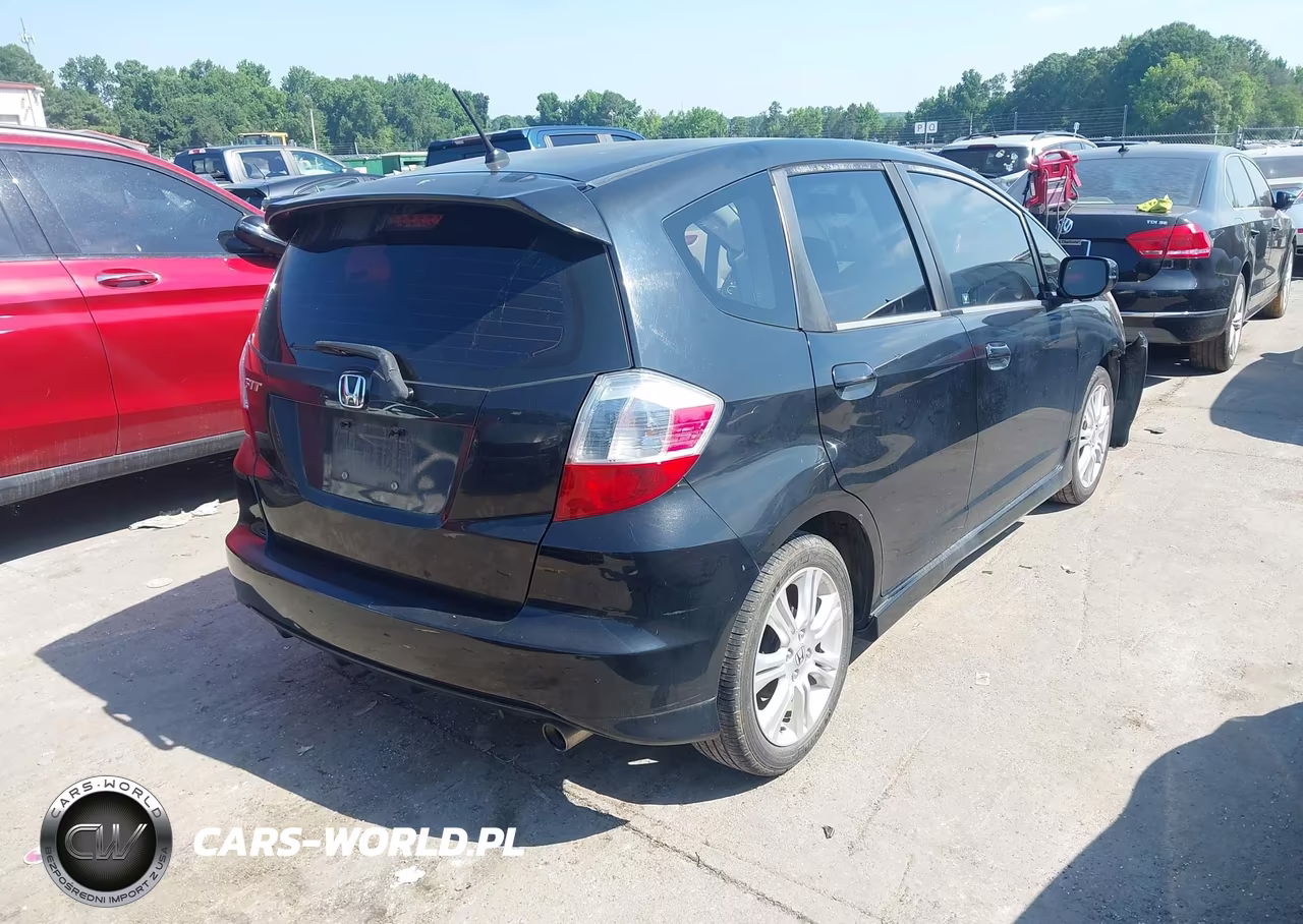 2009 Honda Fit Sport VIN:JHMGE87619S063374 - 4