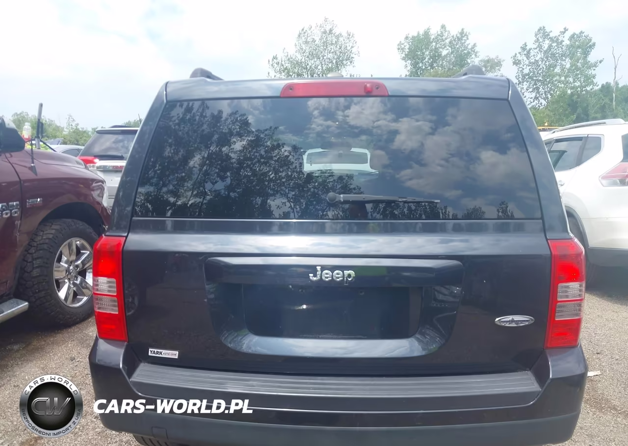2014 Jeep Patriot High Altitude VIN:1C4NJPFAXED737363 - 16