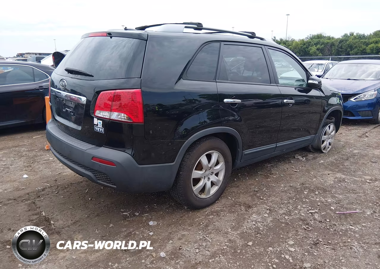 2012 Kia Sorento Lx VIN:5XYKT3A63CG230411 - 4