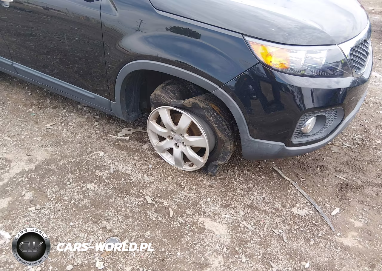 2012 Kia Sorento Lx VIN:5XYKT3A63CG230411 - 6