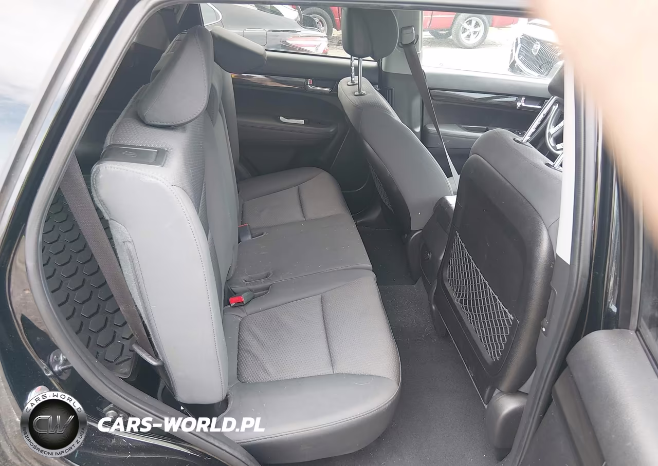 2012 Kia Sorento Lx VIN:5XYKT3A63CG230411 - 8