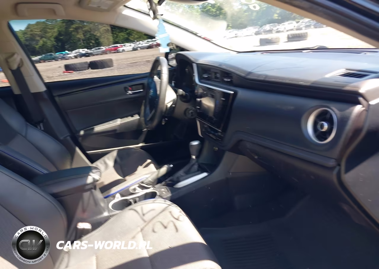 2017 Toyota Corolla Se VIN:2T1BURHE2HC951786 - 5