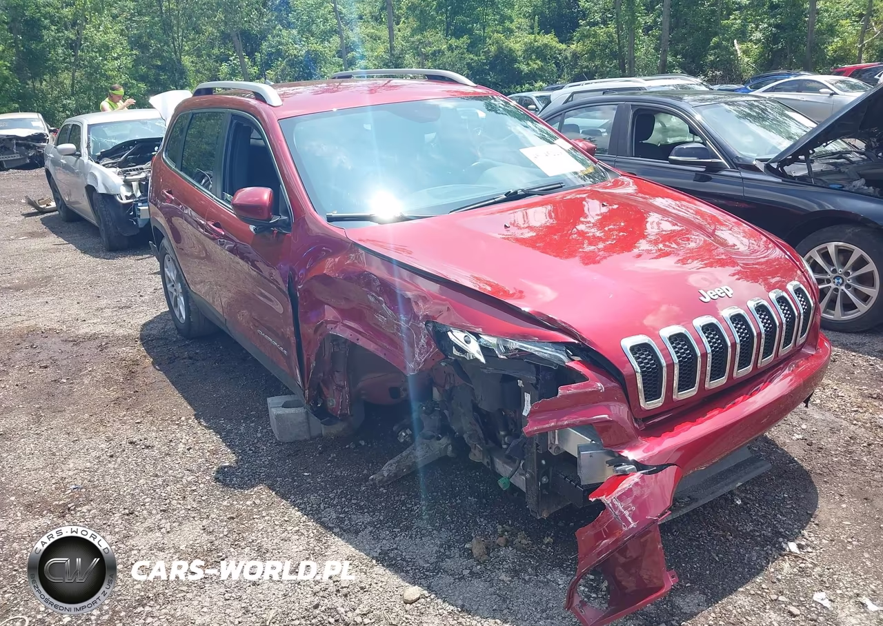 2016 Jeep Cherokee Latitude – zdjęcie 1 z 17