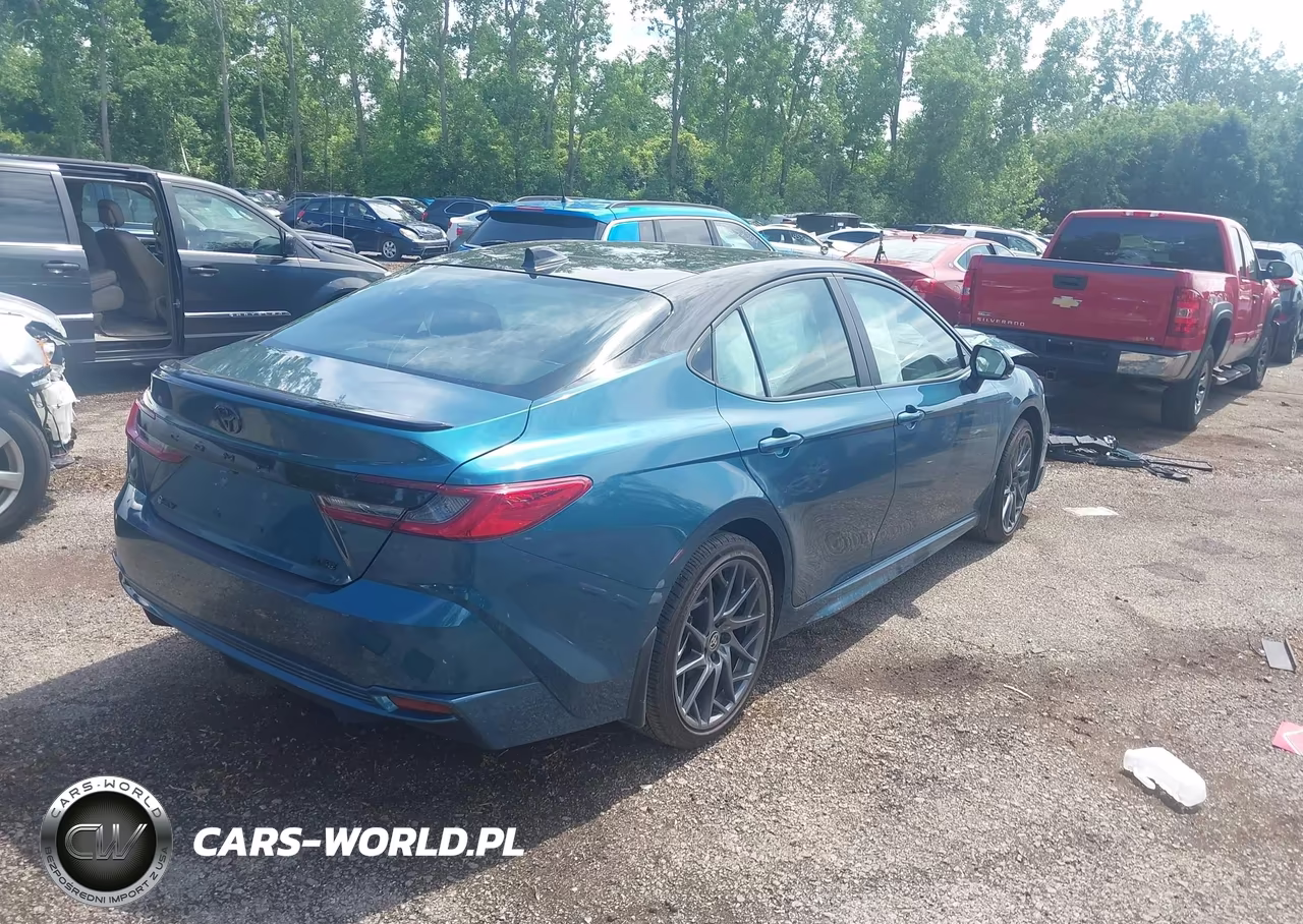 2025 Toyota Camry Xse VIN:4T1DAACK9SU073425 - 4