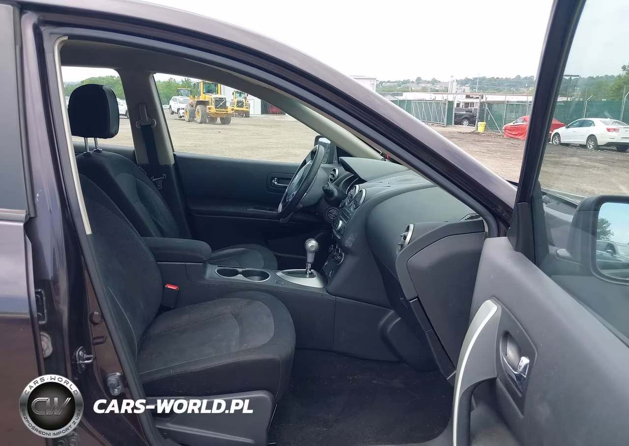 2013 Nissan Rogue S VIN:JN8AS5MV2DW116812 - 5