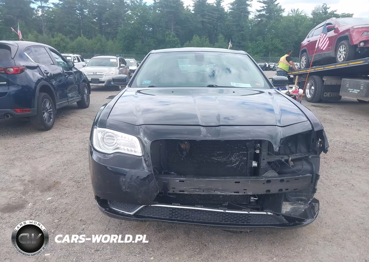 2016 Chrysler 300 Limited VIN:2C3CCARG1GH344196 - 13
