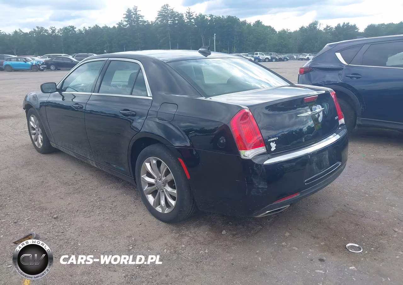 2016 Chrysler 300 Limited VIN:2C3CCARG1GH344196 - 3