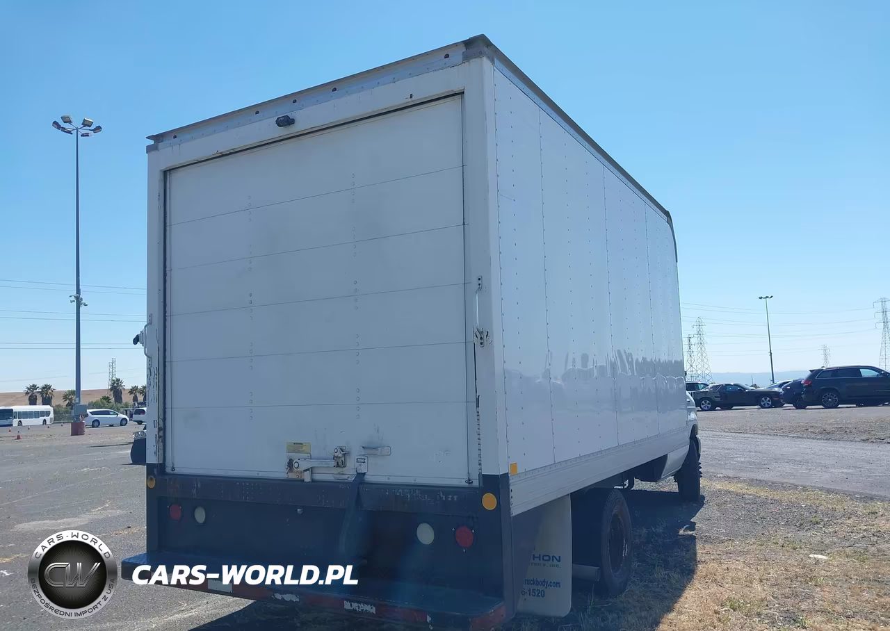 2017 Ford E-350 Cutaway VIN:1FDWE3FS4HDC34034 - 4