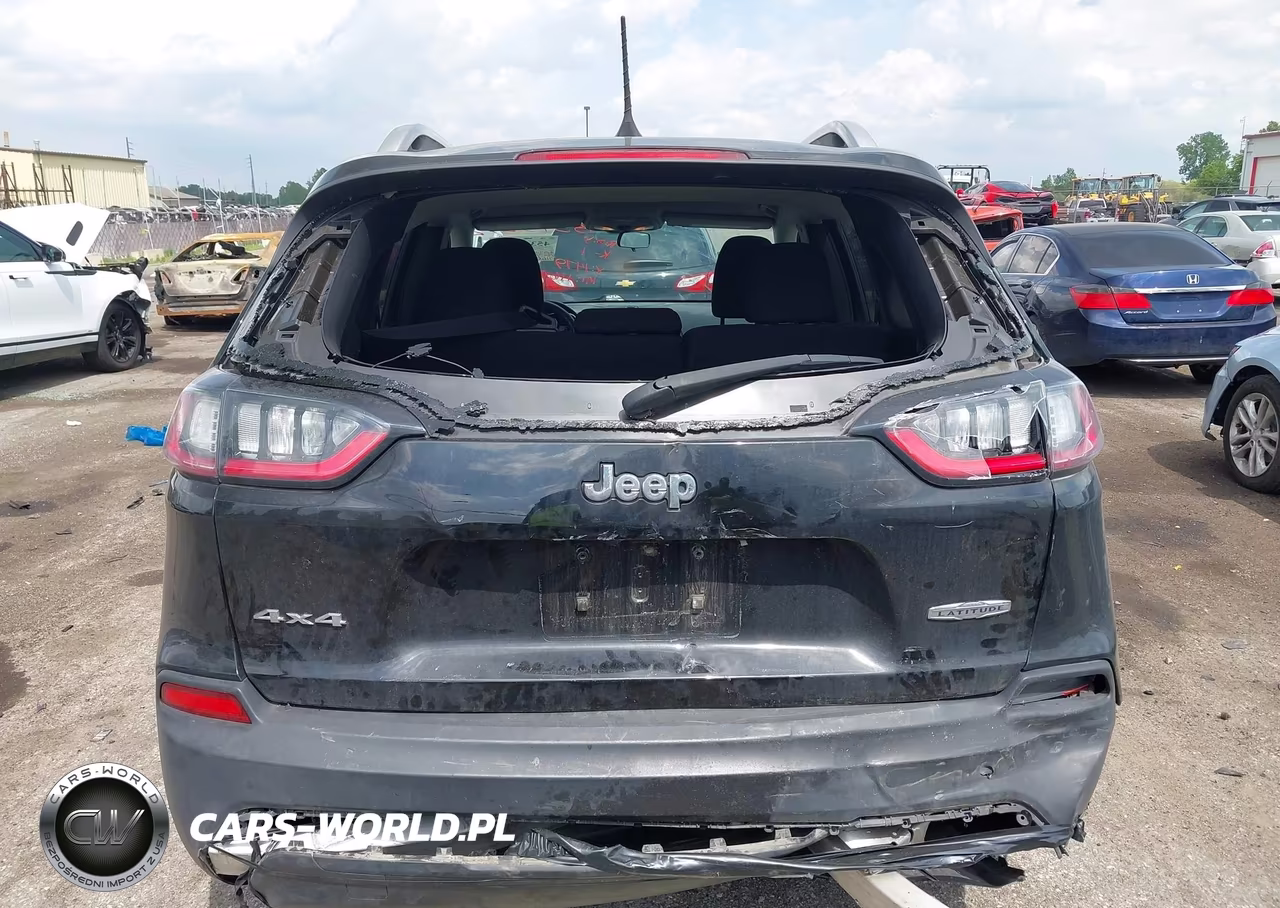 2019 Jeep Cherokee Latitude 4X4 VIN:1C4PJMCB5KD351479 - 6