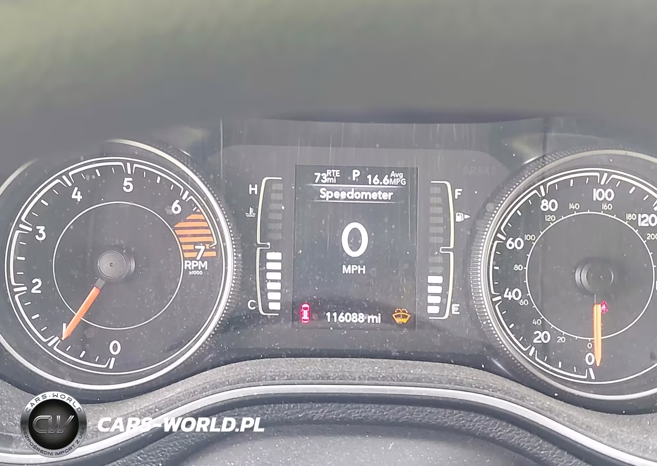 2019 Jeep Cherokee Latitude 4X4 VIN:1C4PJMCB5KD351479 - 7