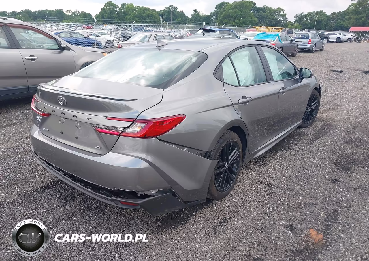 2026 Toyota Camry Se VIN:4T1DAACK1TU692246 - 4