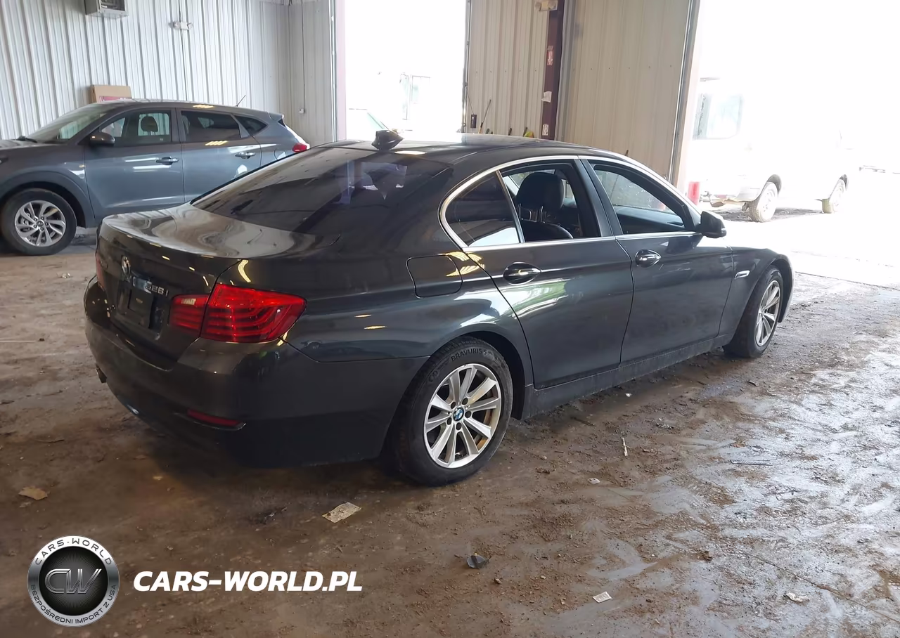 2015 BMW 528I xDrive VIN:WBA5A7C5XFD628780 - 4