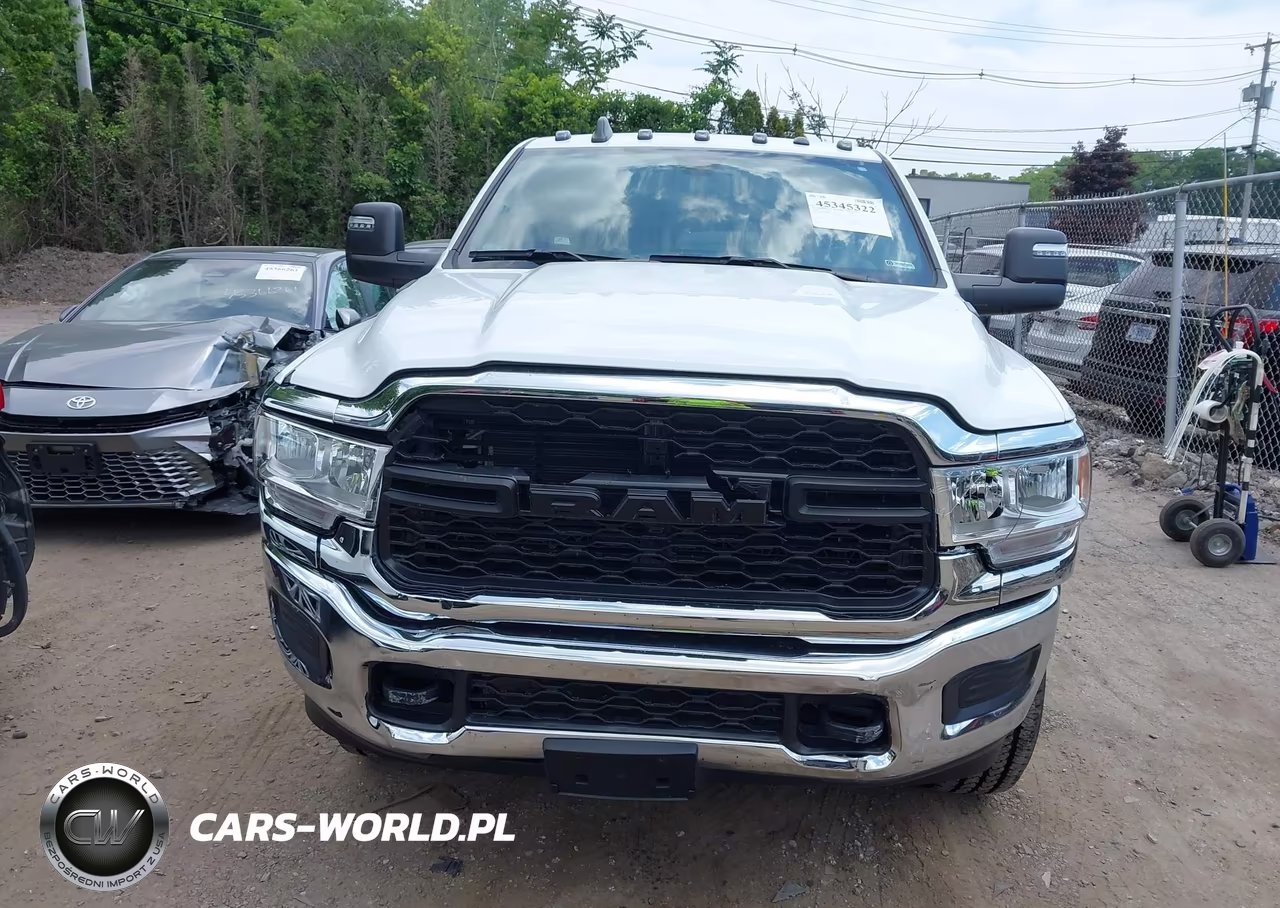 2024 Ram 3500 Tradesman 4X4 8' Box VIN:3C63R3AJXRG272244 - 12