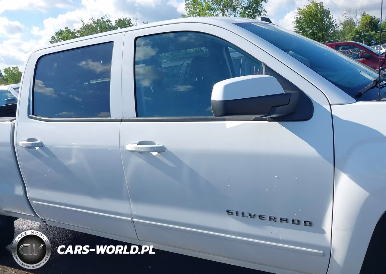 2015 Chevrolet Silverado 1500 2Lt VIN:1GCUKRECXFF203700 - 13