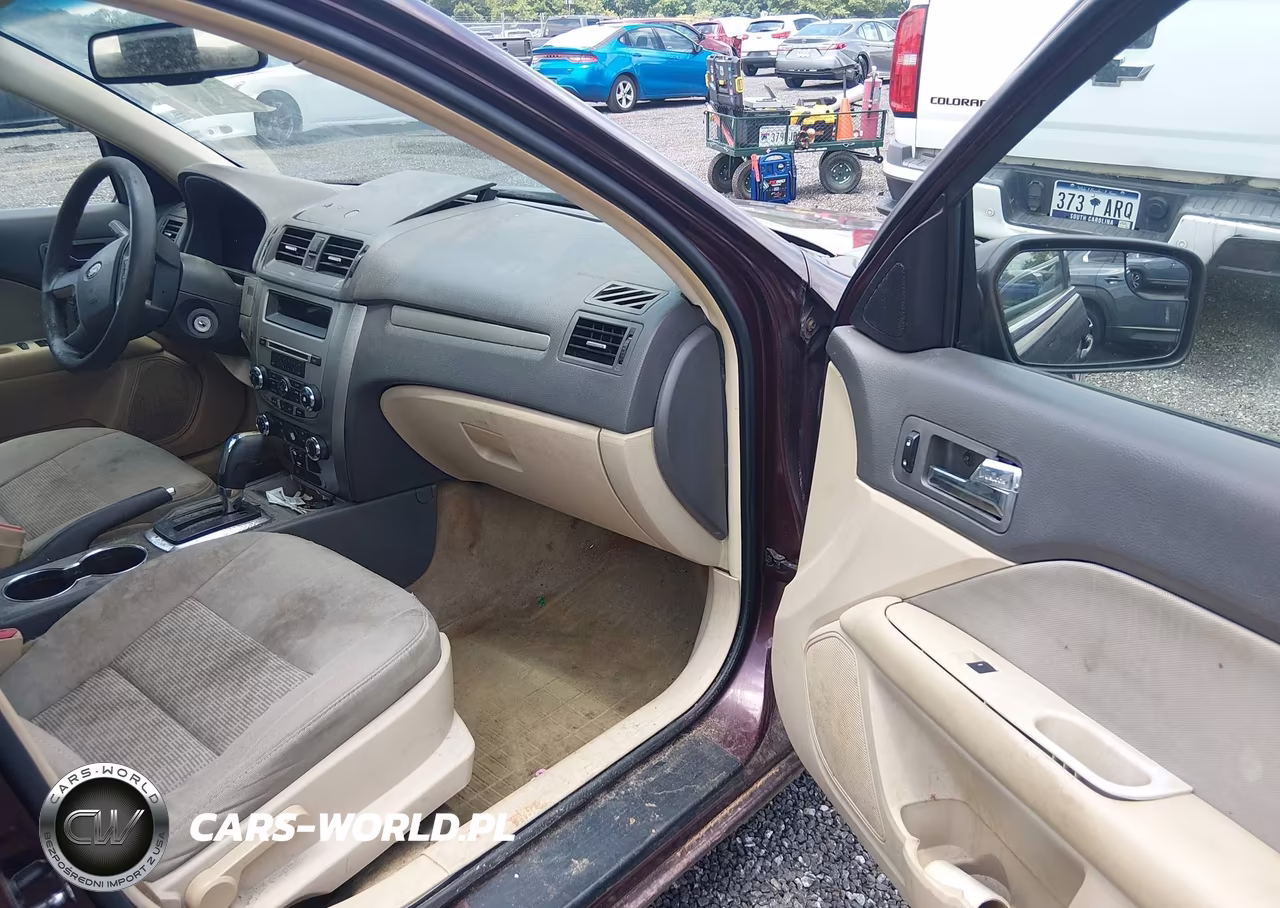2011 Ford Fusion Se VIN:3FAHP0HA3BR283918 - 5