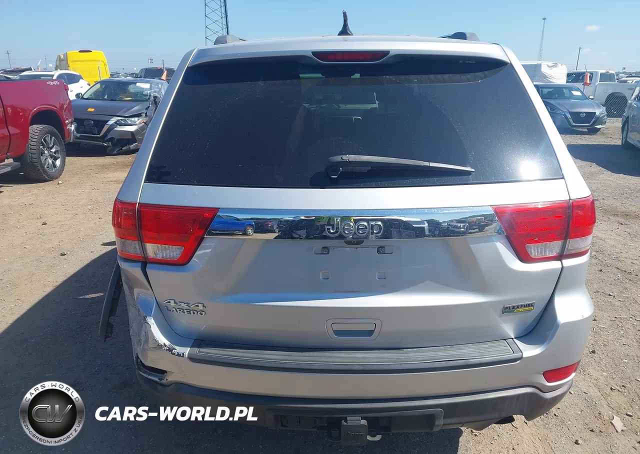 2011 Jeep Grand Cherokee Laredo VIN:1J4RR4GG1BC546101 - 16