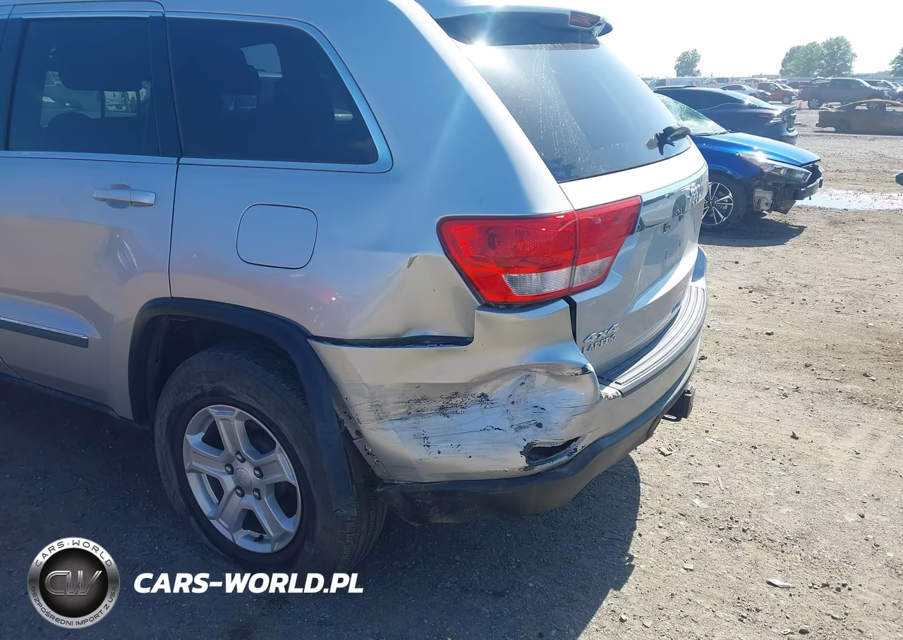 2011 Jeep Grand Cherokee Laredo VIN:1J4RR4GG1BC546101 - 6