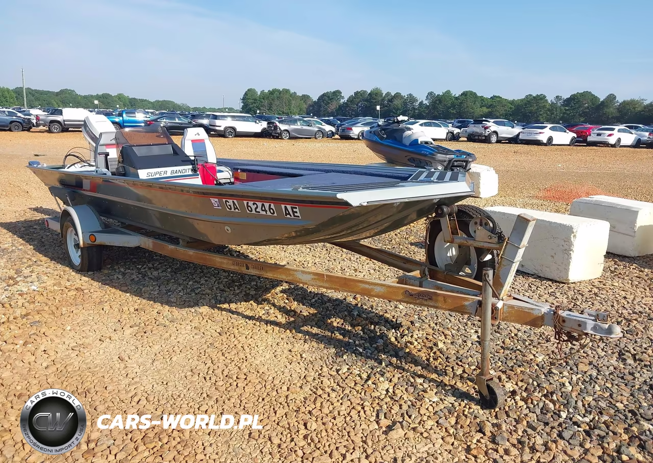 1989 Alumacraft 17 8" Motor Boat W-