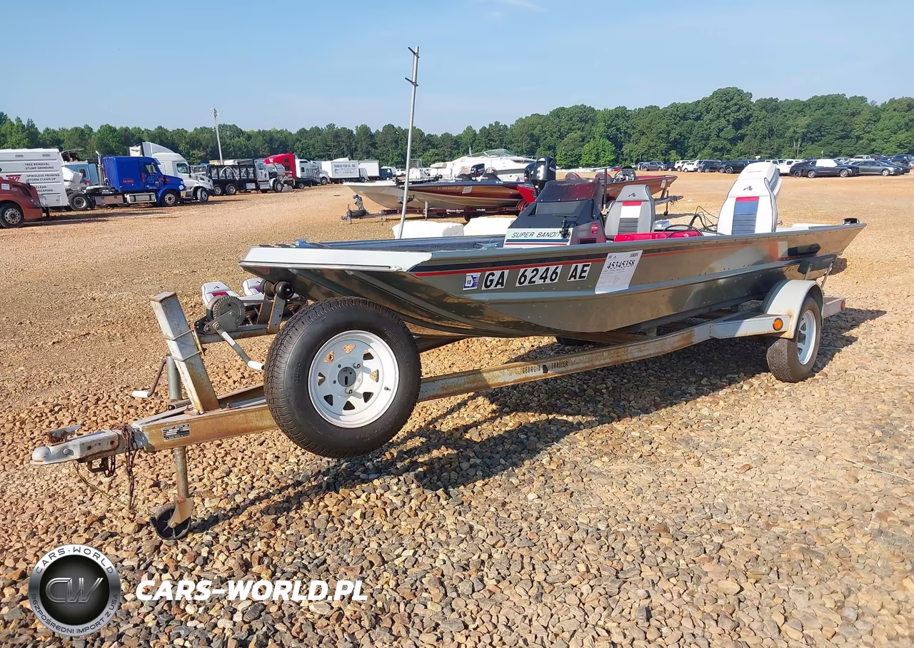 1989 Alumacraft 17 8" Motor Boat W- VIN:ACBU7113B989 - 2