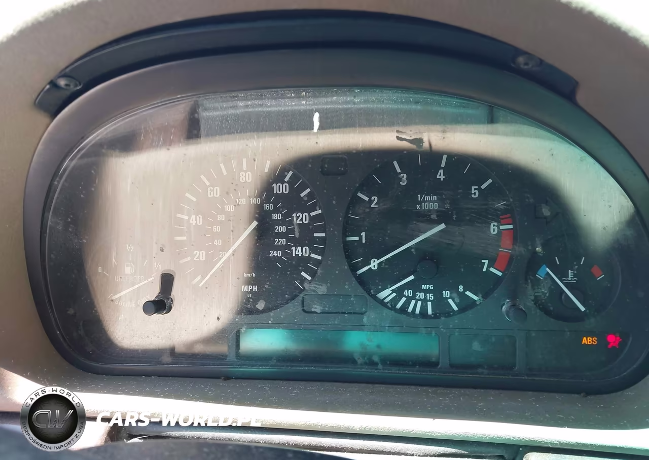 2000 BMW 740Il VIN:WBAGH8341YDP13348 - 7