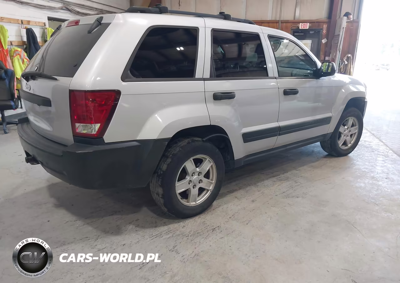 2005 Jeep Grand Cherokee Laredo-Columbia-Freedom VIN:1J4GR48K15C627680 - 4