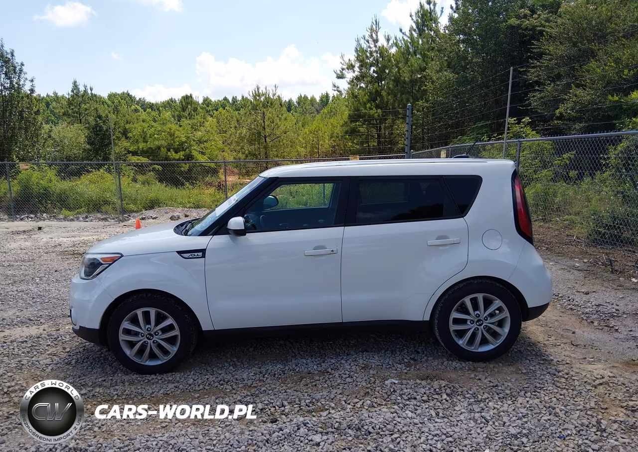 2018 Kia Soul + VIN:KNDJP3A52J7902606 - 14