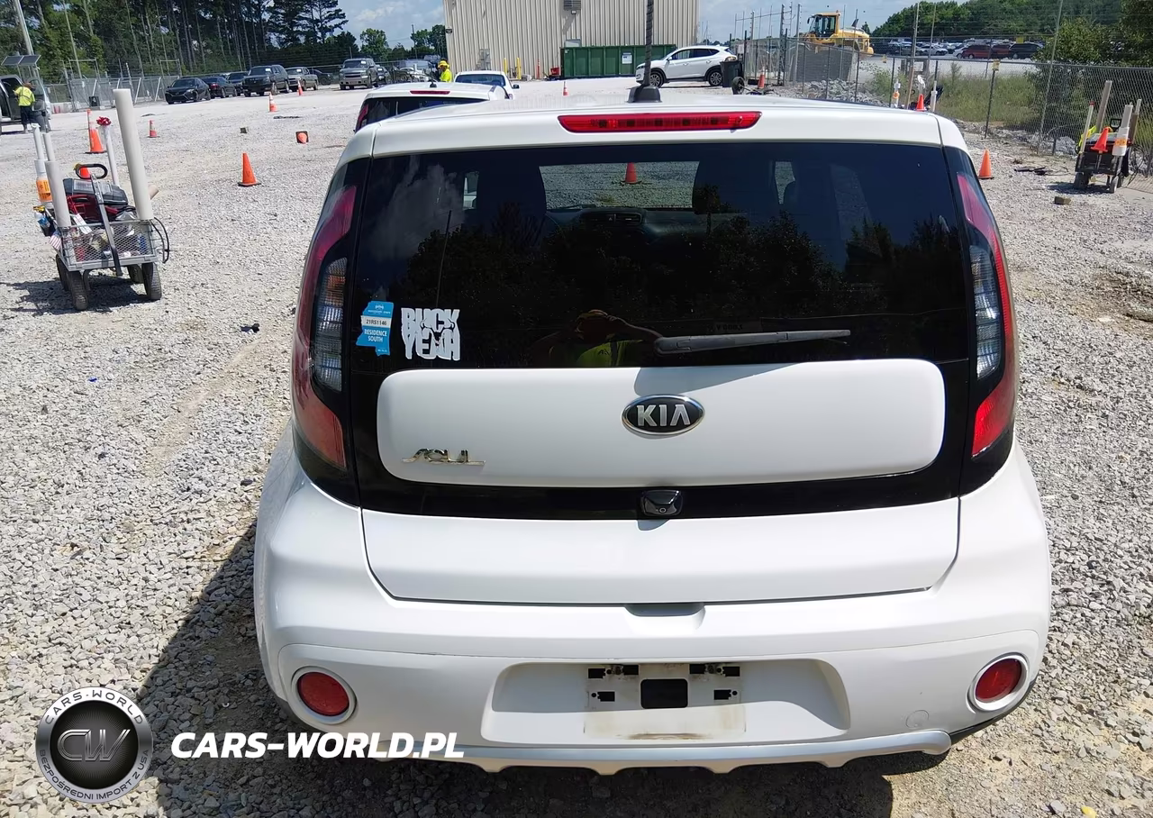 2018 Kia Soul + VIN:KNDJP3A52J7902606 - 16