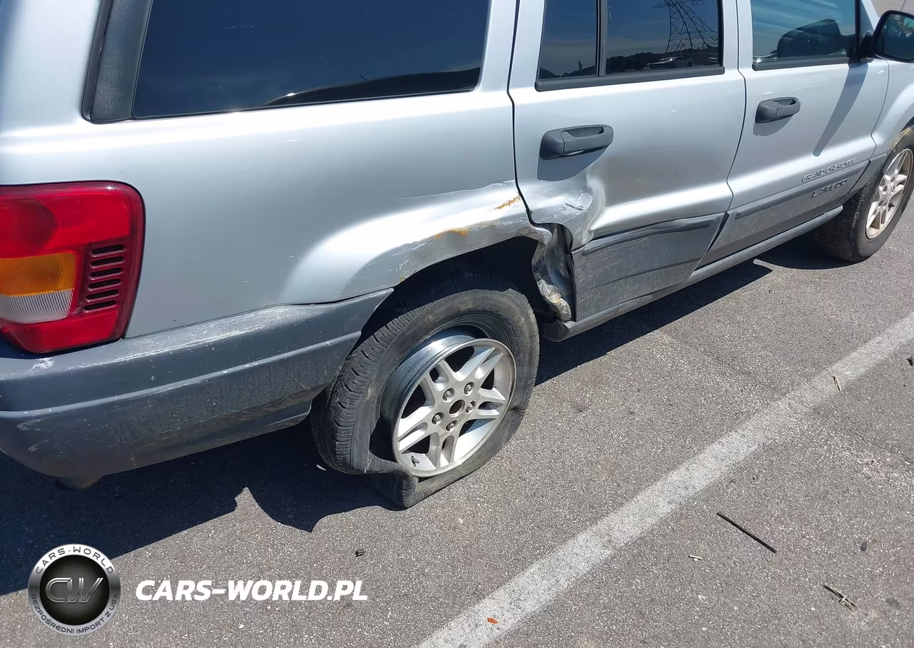 2004 Jeep Grand Cherokee Laredo VIN:1J4GX48S54C163099 - 12