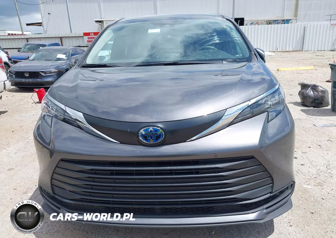 2025 Toyota Sienna Le VIN:5TDKRKEC6SS225214 - 12