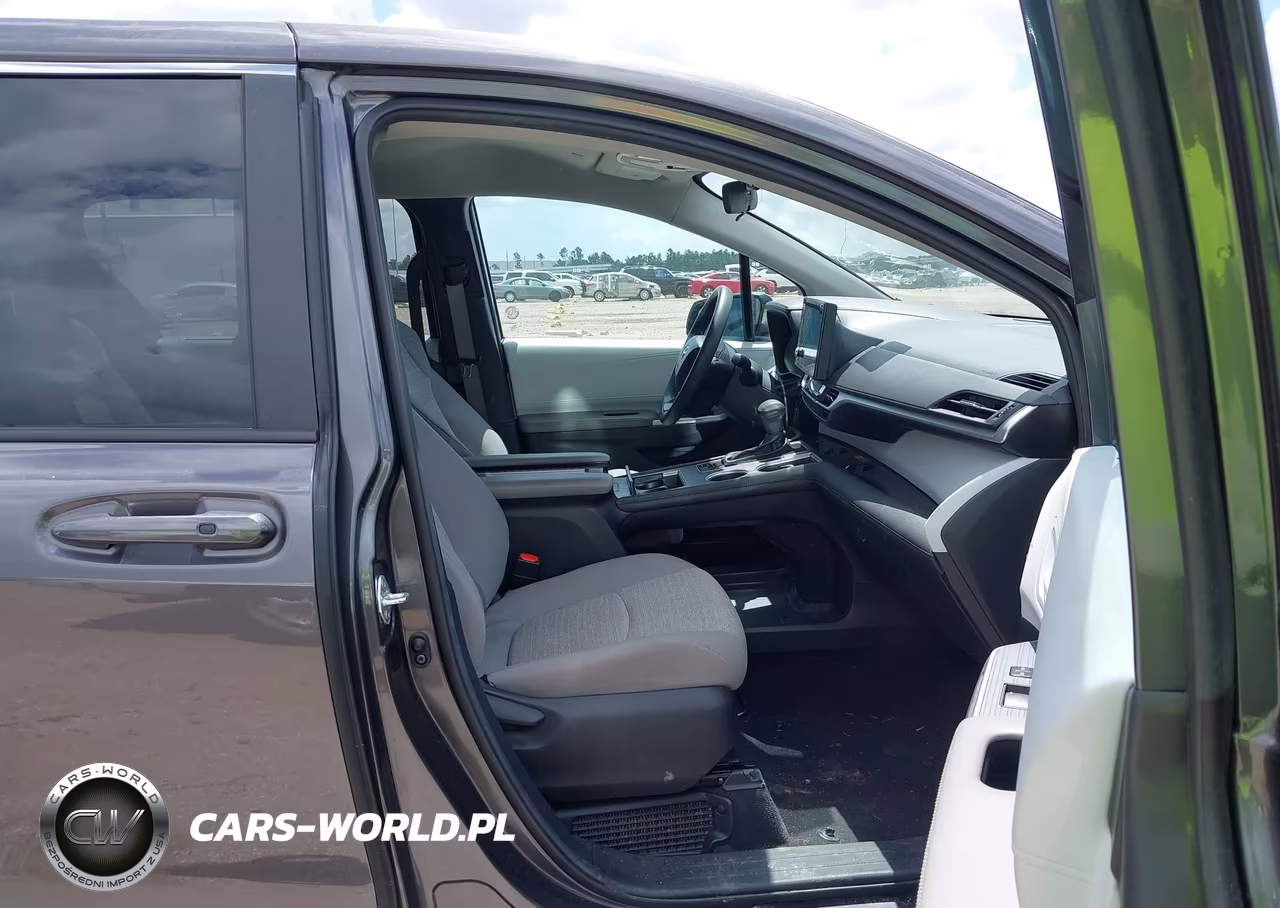 2025 Toyota Sienna Le VIN:5TDKRKEC6SS225214 - 5