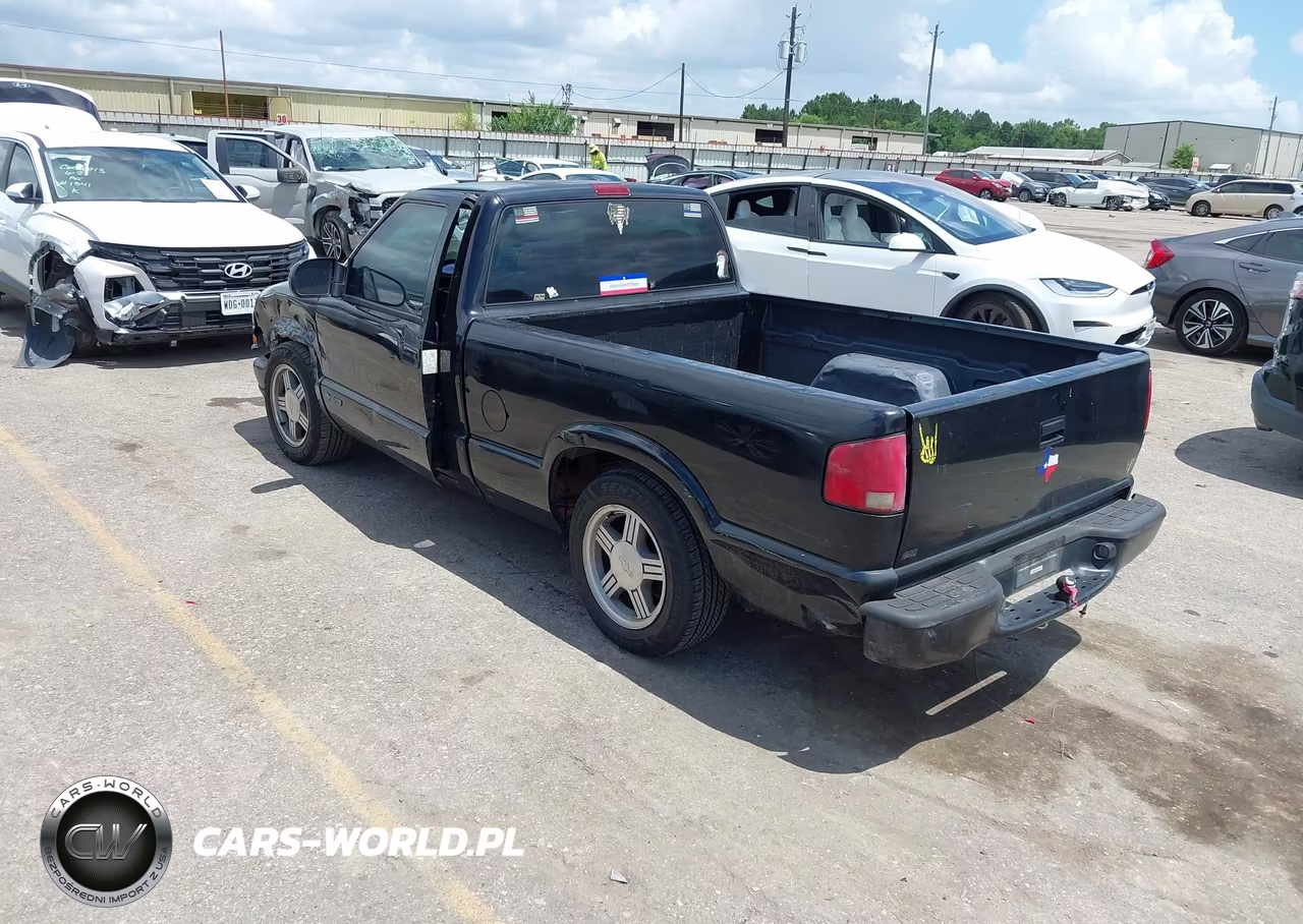 1998 Chevrolet S-10 Fleetside VIN:1GCCS1445W8246904 - 3