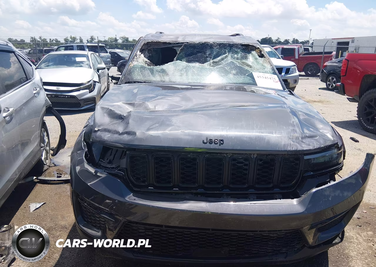 2023 Jeep Grand Cherokee Limited 4X2 VIN:1C4RJGBG7PC663517 - 12