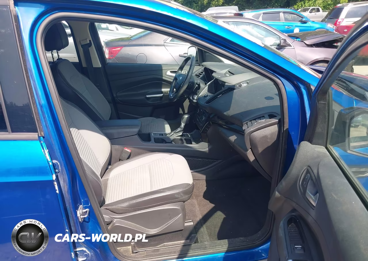 2017 Ford Escape Se VIN:1FMCU0GD1HUD28425 - 5