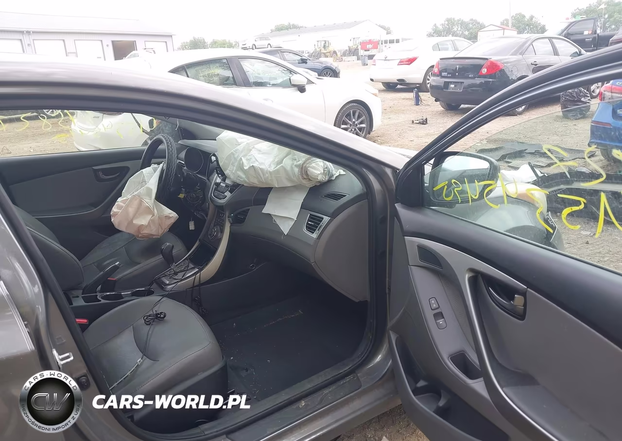 2013 Hyundai Elantra Limited VIN:5NPDH4AE4DH345827 - 5
