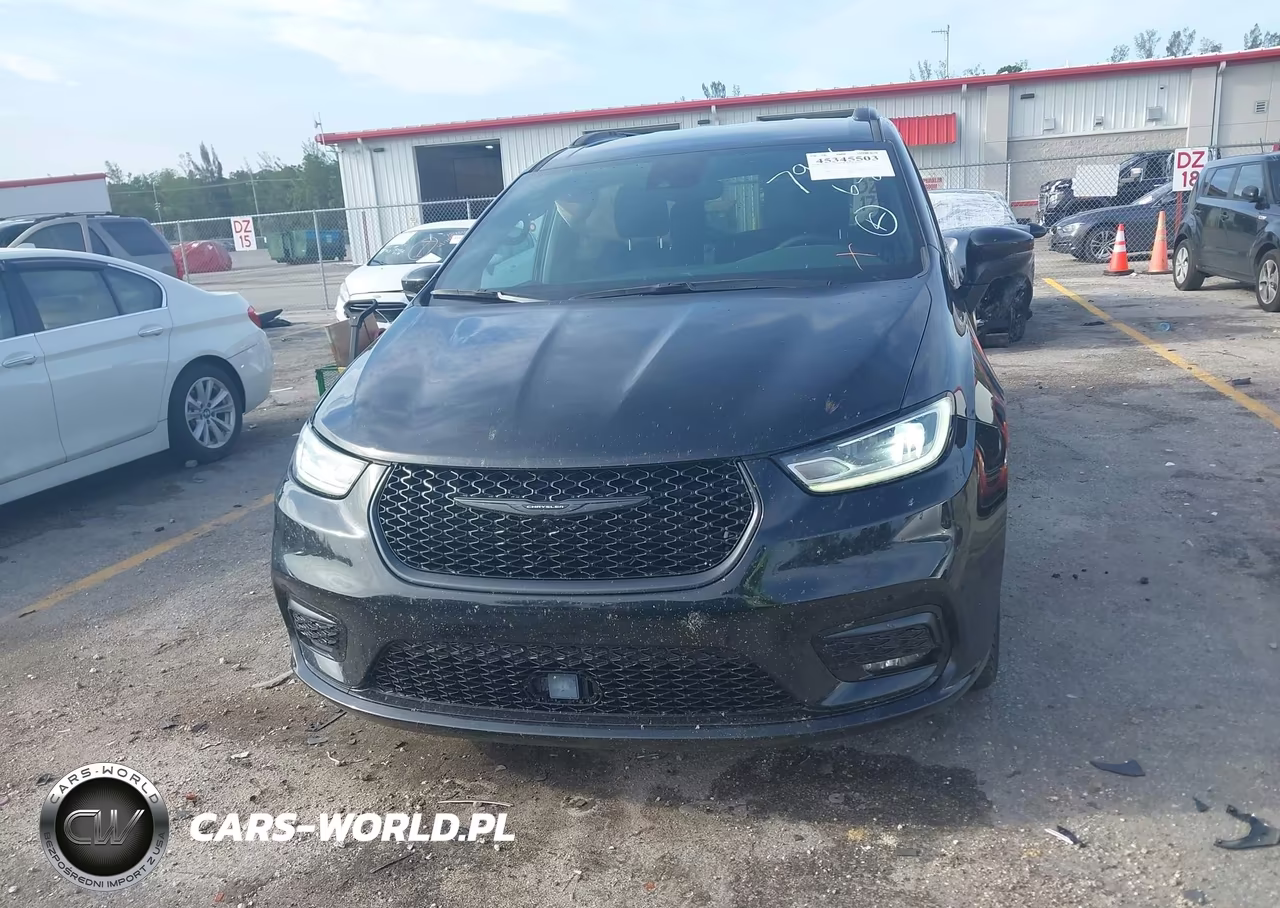 2023 Chrysler Pacifica Touring L VIN:2C4RC1BG8PR507906 - 12