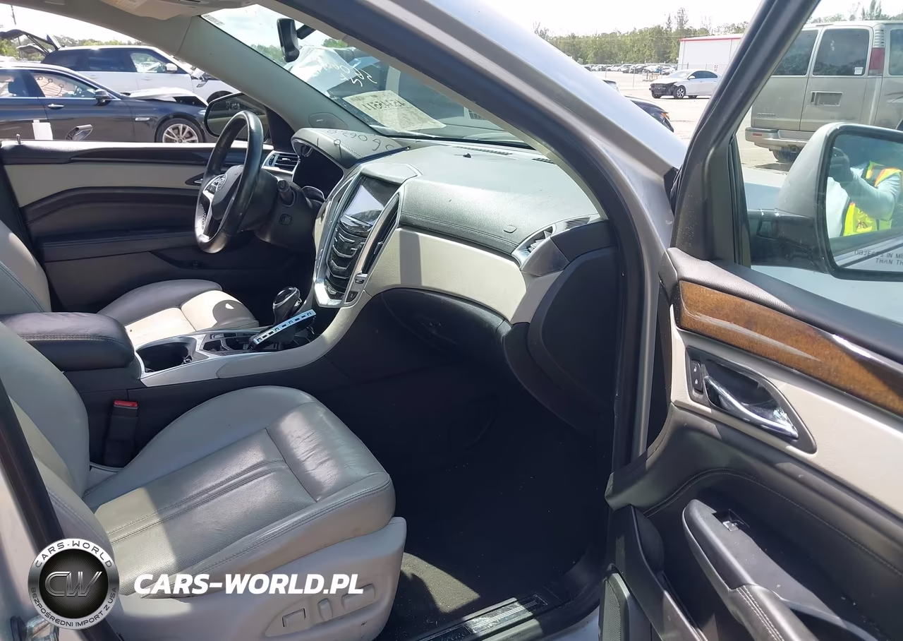 2015 Cadillac Srx Luxury Collection VIN:3GYFNBE30FS560638 - 5