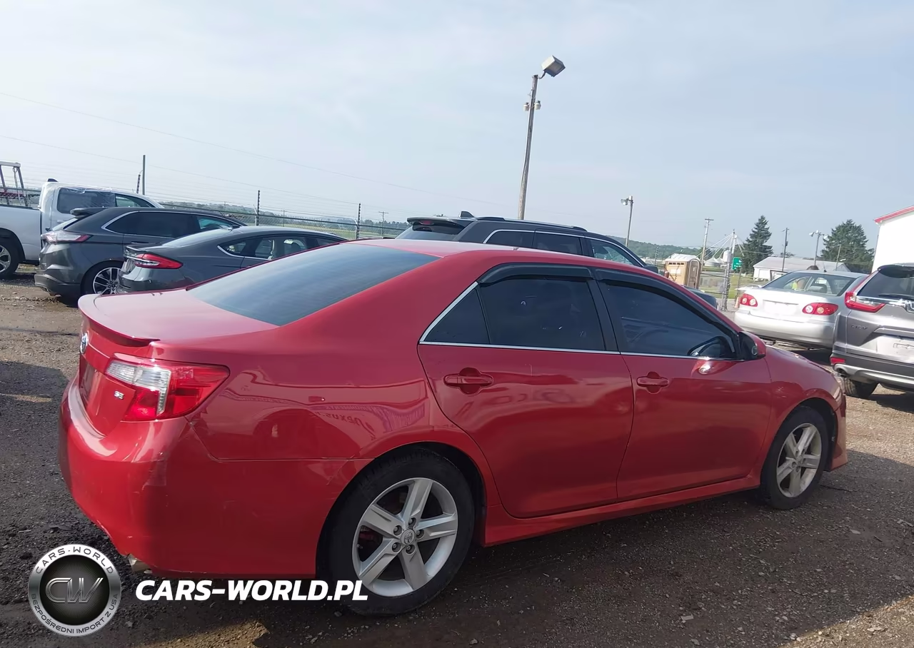 2013 Toyota Camry Se VIN:4T1BF1FK3DU643619 - 13