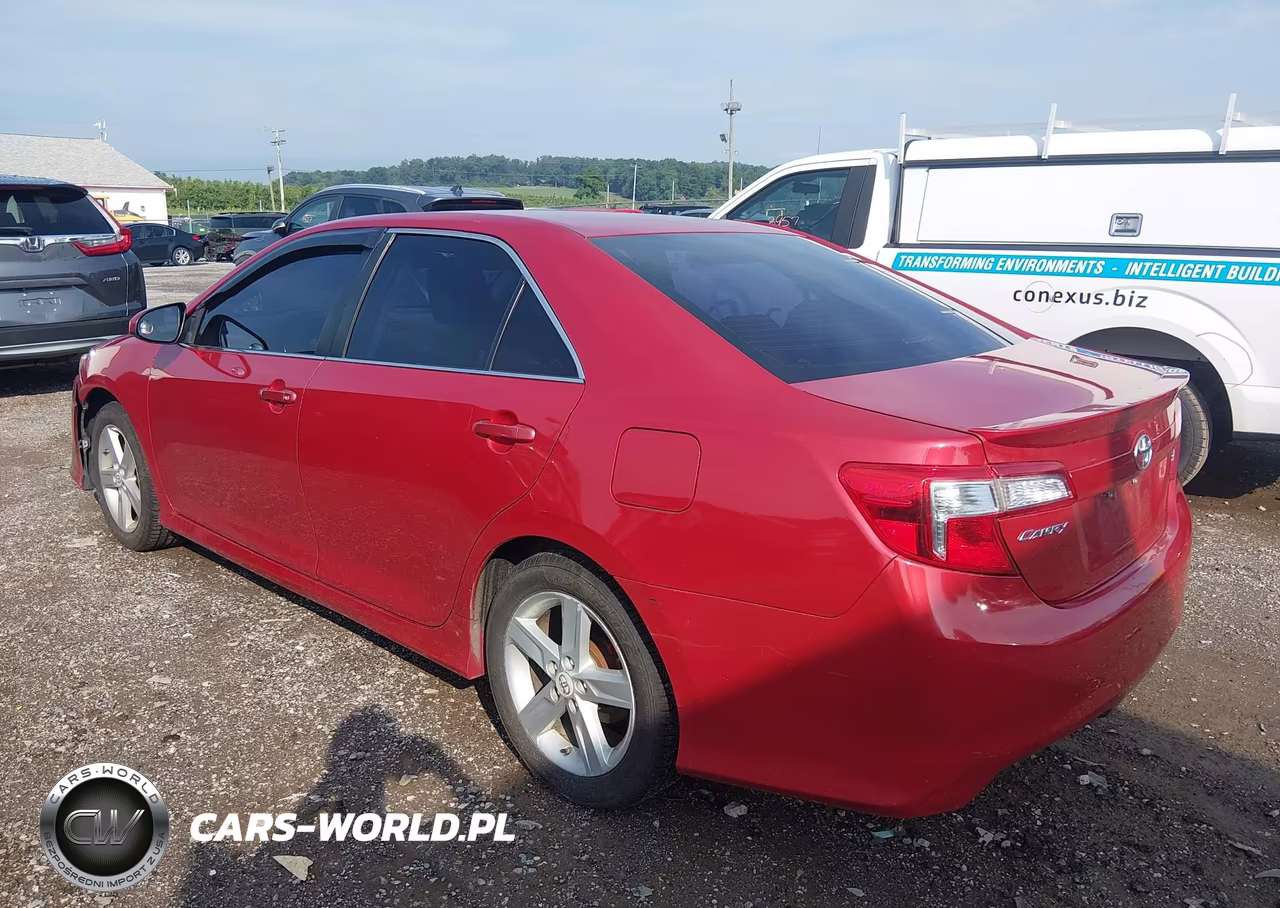 2013 Toyota Camry Se VIN:4T1BF1FK3DU643619 - 3