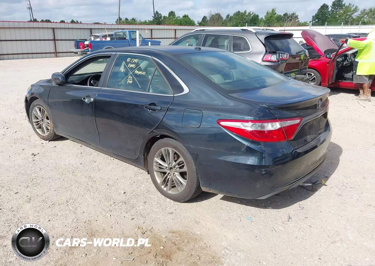 2016 Toyota Camry Se VIN:4T1BF1FK9GU549488 - 3