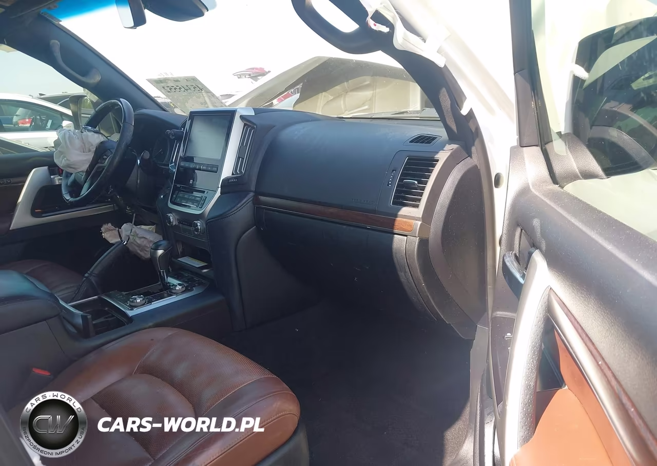 2019 Toyota Land Cruiser V8 VIN:JTMCY7AJ2K4075798 - 5