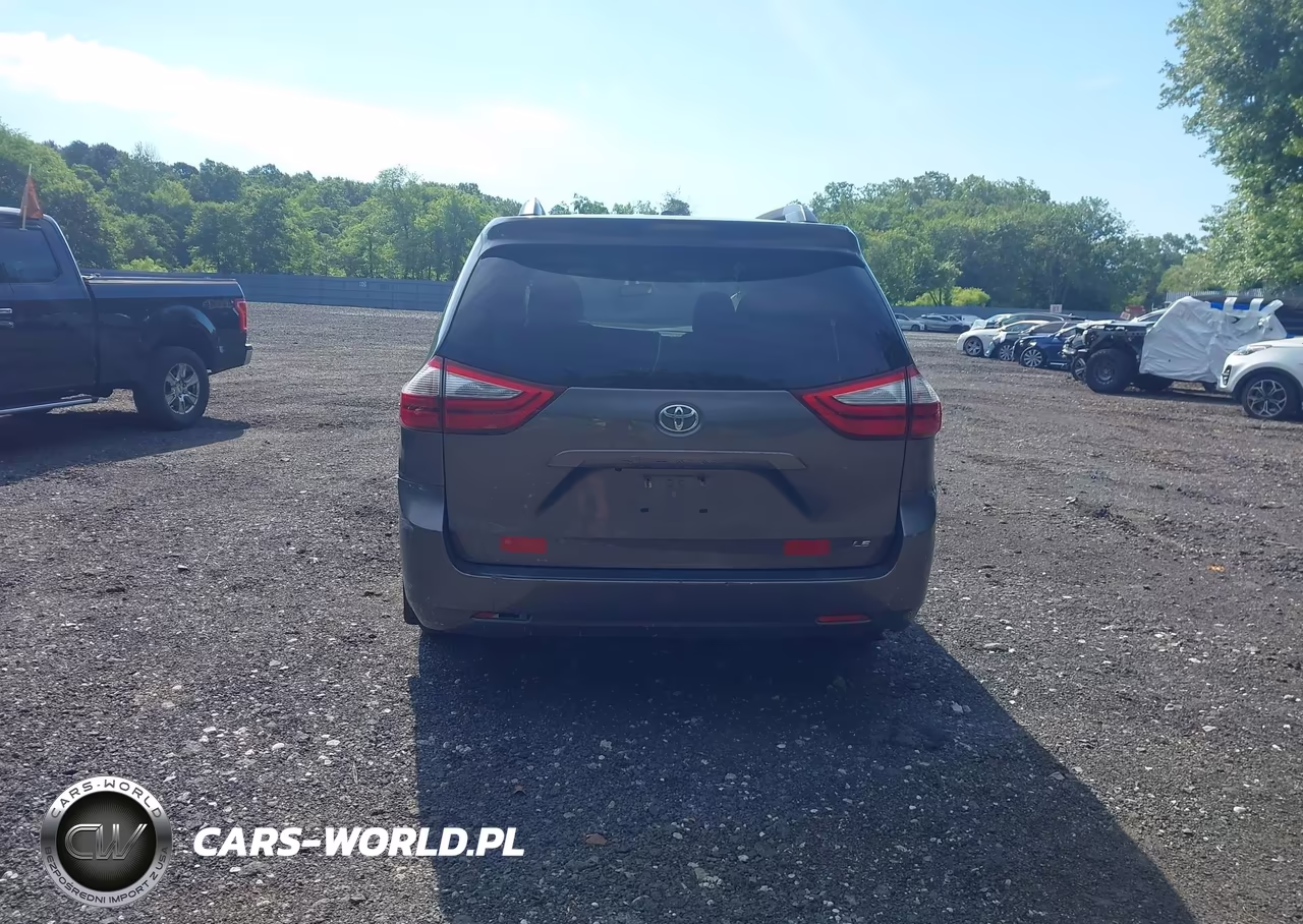 2016 Toyota Sienna Le 8 Passenger VIN:5TDKK3DC6GS738580 - 16