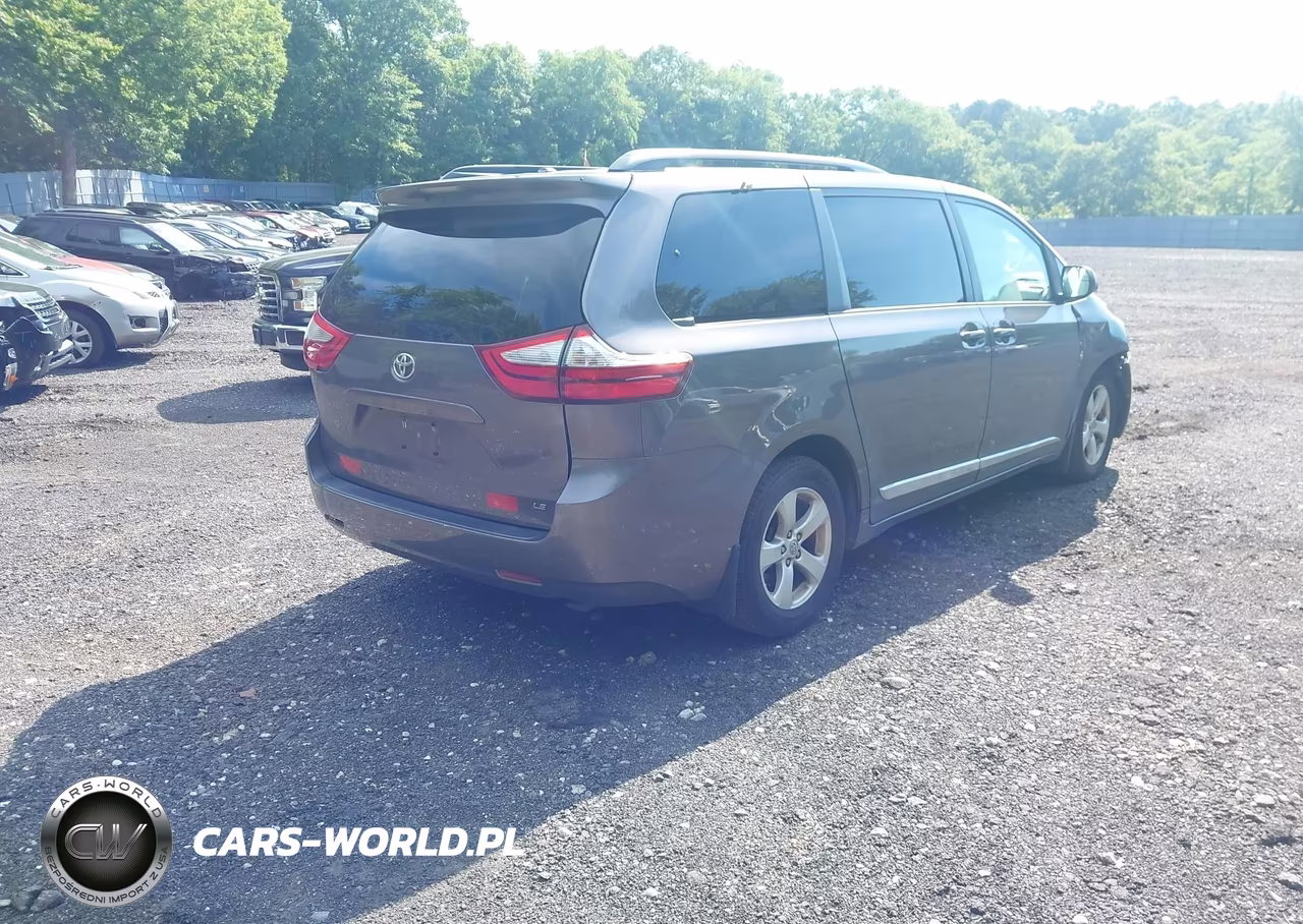 2016 Toyota Sienna Le 8 Passenger VIN:5TDKK3DC6GS738580 - 4