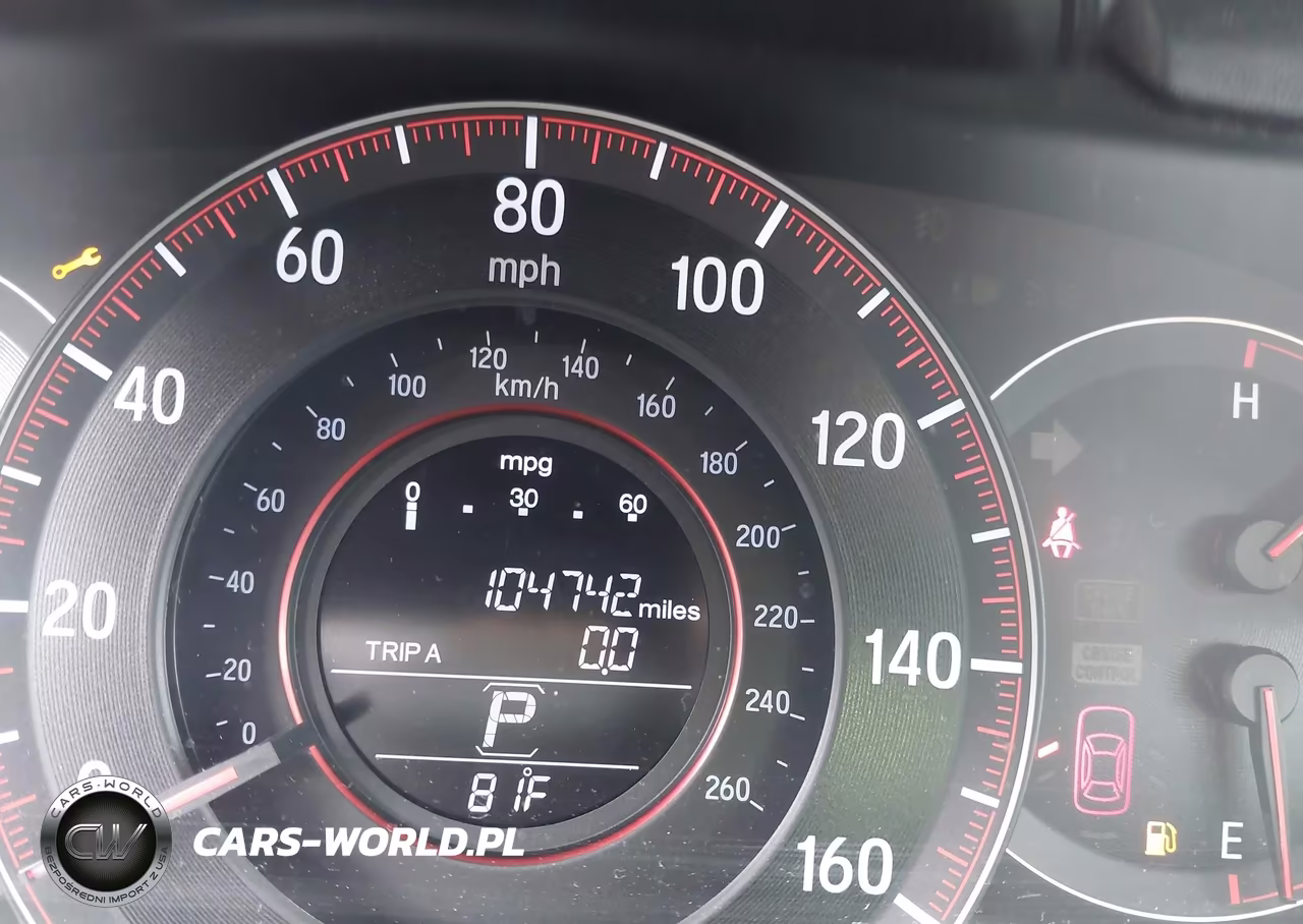 2017 Honda Accord Sport VIN:1HGCR2F5XHA049537 - 15