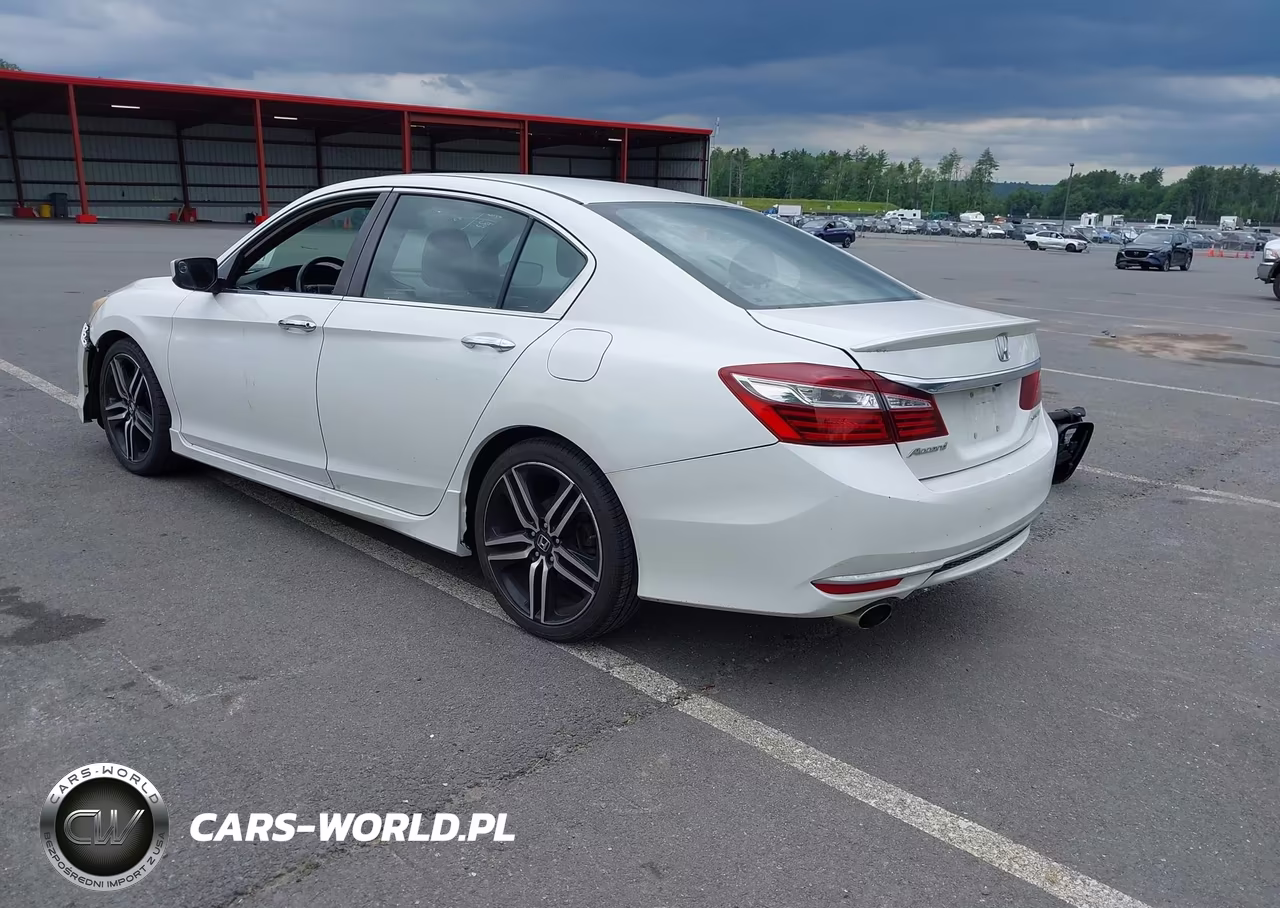 2017 Honda Accord Sport VIN:1HGCR2F5XHA049537 - 3